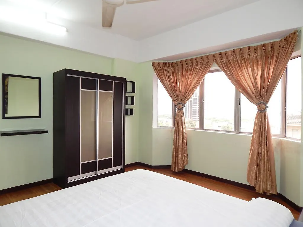 Apartment Wadi Iman Guesthouse @ Sri Mahligai Shah Alam